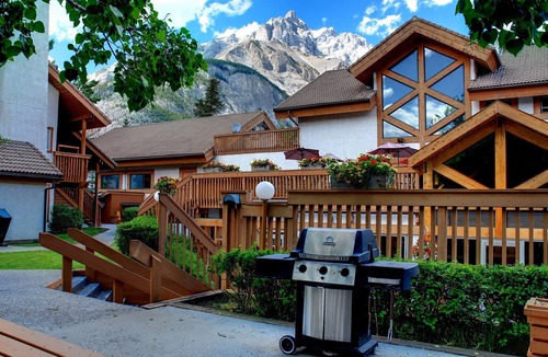 Banff Condo | Spacious + Deluxe Rockies Condo | Great Location!