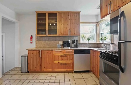 Des Plaines House | Spacious Des Plaines Home - Near Airport, Casino & Arena