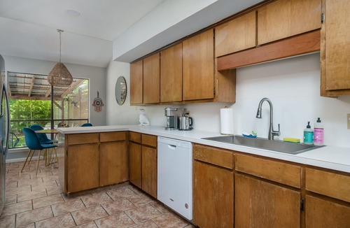 Barton Hills House | Spacious Desert Hippie Bungalow in Barton Springs!
