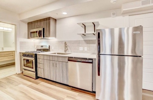 Downtown Tulsa Apartment | Spacious Designer Apartment Downtown Tulsa-Gym Access