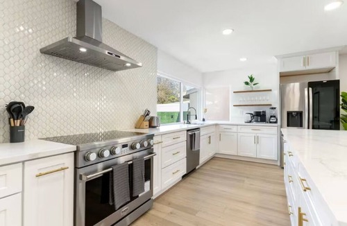 Westminster House | Spacious Designer Pool House