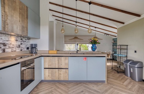 Kamperland House | Spacious detached family beach villa with roof terrace and large garden. Fantastically located on the edge of the Oosterschelde.