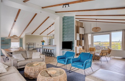 Kamperland House | Spacious detached family beach villa with roof terrace and large garden. Fantastically located on the edge of the Oosterschelde.