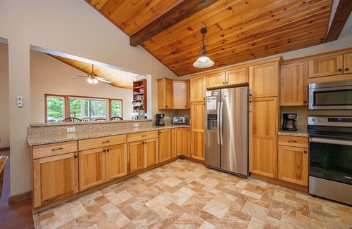 Swanton House | Spacious Dog Friendly Escape w/Hot Tub & Lake Access