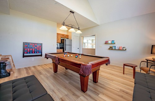 Waterfront Greens House | Spacious Dog Friendly Retreat w/Indoor Pool & Lake Access