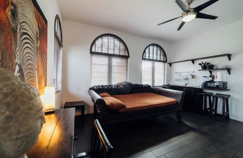 Northeast Miami Hotel | Spacious Double Hotel Room Steps to Ocean