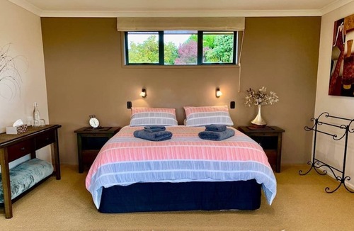 Bombay Bed & Breakfast | Spacious Double Room Perfect for Couple Getaway