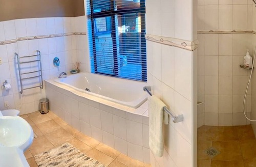 Bombay Bed & Breakfast | Spacious Double Room Perfect for Couple Getaway