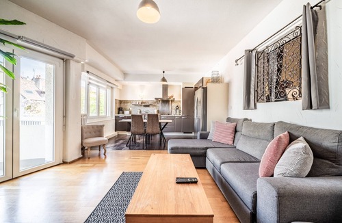 Thonon-les-Bains Apartment | Spacious Downtown Apartment near Lake and Thermal Baths