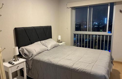 Santa Beatriz Apartment | Spacious downtown apartment overlooking Parque de las Aguas