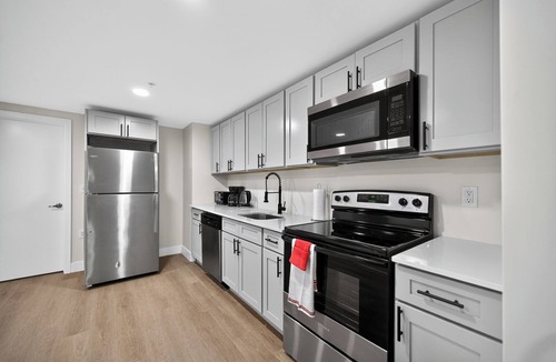 Reading Apartment | Spacious downtown living with modern finishes