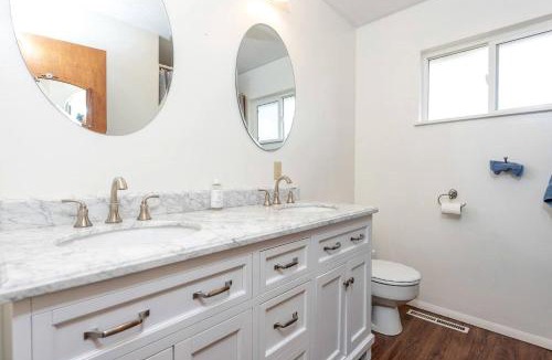 Lander House | Spacious Dual-Home Mountain Escape with Hot Tub and Creek Views Near Trails in Lander, Wyoming
