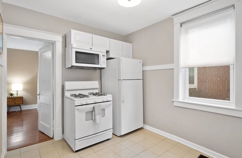 Richmond Heights House | Spacious Duplex - Ground floor, quiet neighborhood & pet friendly