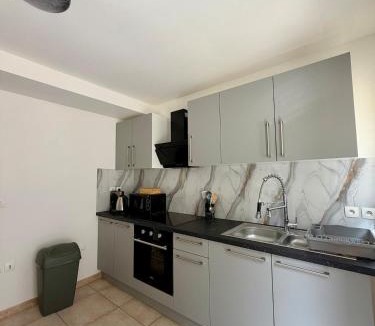 Marly-la-Ville Apartment | Spacious Duplex for 6 people, Parc Astérix, CDG