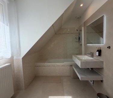 Marly-la-Ville Apartment | Spacious Duplex for 6 people, Parc Astérix, CDG