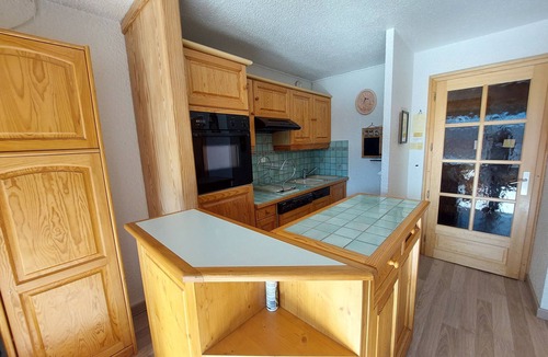 Mont-de-Lans Apartment | Spacious duplex at the foot of the slopes, private parking