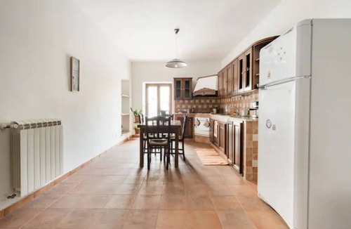 Castellammare Vucciria House | SPACIOUS DUPLEX IN DOWNTOWN-COMFORT AND LOCATION