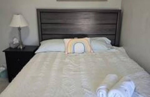 West Edmonton Hotel | Spacious Edmonton Family Rental