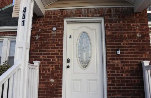 Uniondale Apartment | Spacious & Elegant 2 bedroom apartment in the heart of Uniondale
