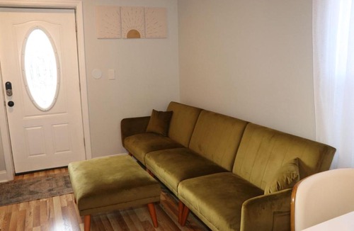 Uniondale Apartment | Spacious & Elegant 3 full bedroom apartment - Heart of Long Island