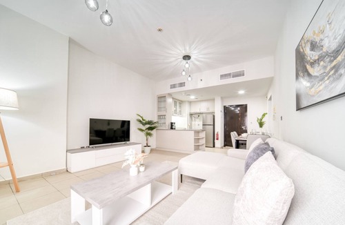 Barsha Heights Apartment | Spacious & Elegant One-Bedroom in Oasis