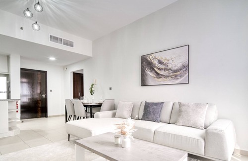 Barsha Heights Apartment | Spacious & Elegant One-Bedroom in Oasis