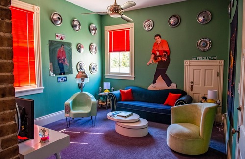 Bywater Bed & Breakfast | Spacious Elvis Suite at The Lookout Inn in the colorful Bywater neighborhood!