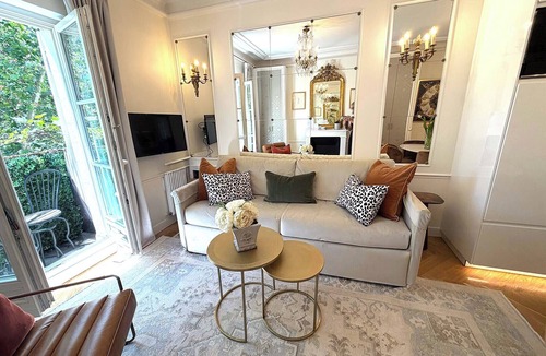 Quartier du Gros-Caillou Apartment | Spacious, Enchanting 1 Bedroom + Balcony and Insta-worthy Eiffel View
