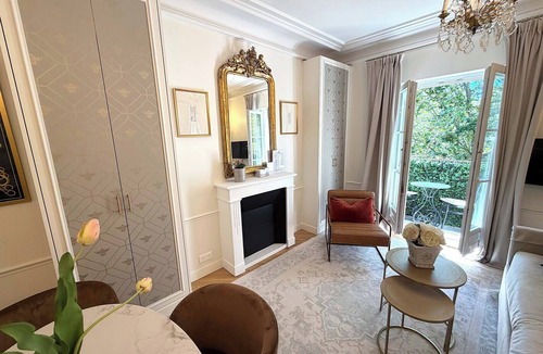 Quartier du Gros-Caillou Apartment | Spacious, Enchanting 1 Bedroom + Balcony and Insta-worthy Eiffel View