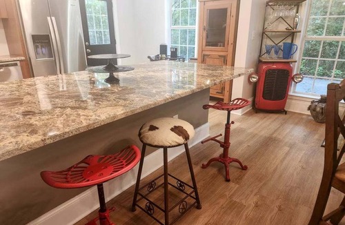 Fairburn House | Spacious Fairburn Stay with Backyard and Games