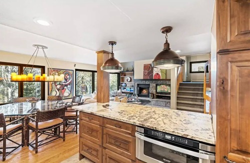 Vail Ski Chalet | Spacious Family Friendly Ski Chalet In Vail