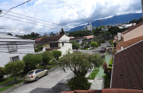 Pavas House | Spacious family home-15mins from San Jose and SJO