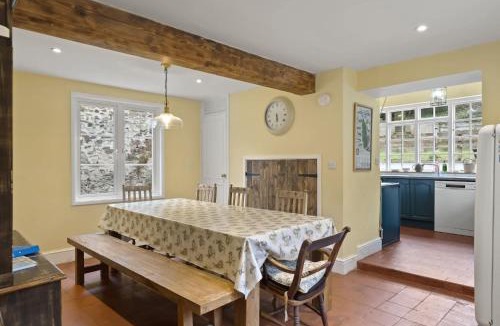Porlock House | Spacious Family Home in Porlock Parking & Garden