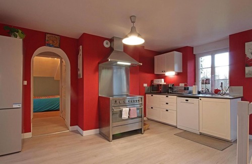 Dompierre Cottage | Spacious family house with garden and pets allowed near the greenway
