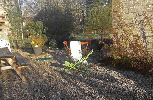 Dompierre Cottage | Spacious family house with garden and pets allowed near the greenway