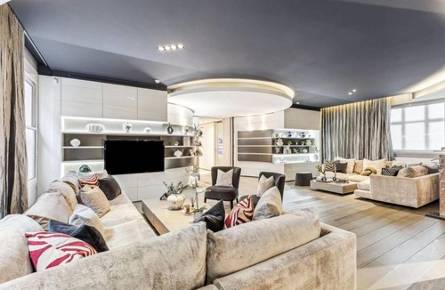 Vincent Square House | Spacious Family Stay in London Centre
