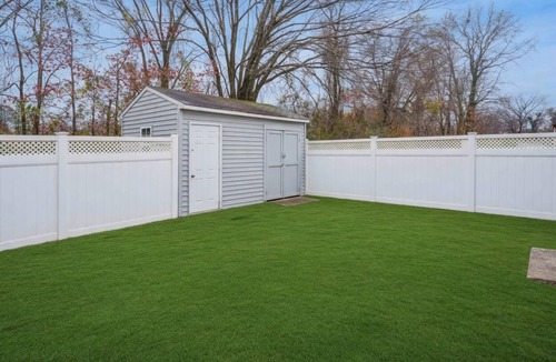 Buckroe Beach House | Spacious Family Stay, Large Dining, 3 Cozy Bedrooms, Home Near Buckroe Beach