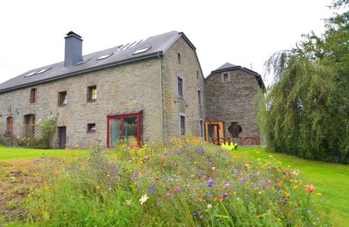 Nimbermont House | Spacious Farmhouse, Libramont