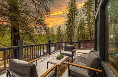Kachina Village House | Spacious Flagstaff A-Frame Casita Getaway