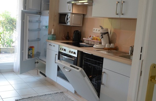 Saint-Louis Apartment | Spacious Flat Garden&parking 5min Basel Tram Bus