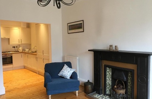 Bruntsfield Apartment | Spacious Flat in Popular Bruntsfield