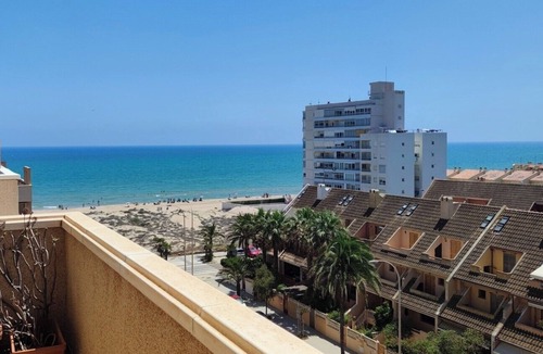El Perellonet Apartment | Spacious flat with sea view in El Perello