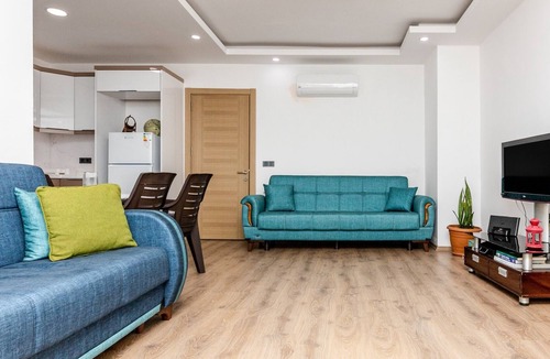 Mumcular Apartment | Spacious Flat with Balcony in Mugla