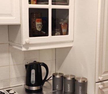 Fairfield Apartment | Spacious flat with free parking in Croydon