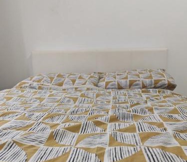Fairfield Apartment | Spacious flat with free parking in Croydon