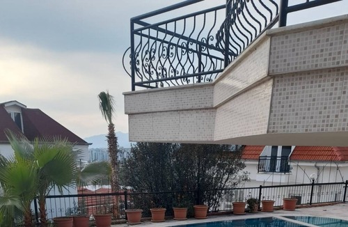Kargicak Apartment | Spacious Flat with Pool and Balcony in Alanya