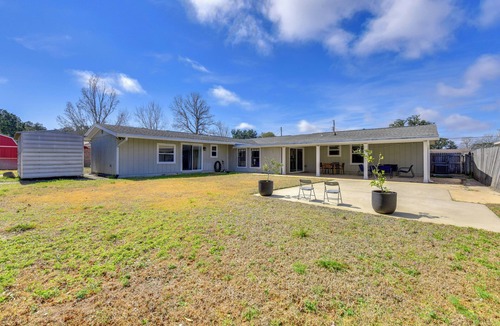 Fort Walton Beach Cottage | Spacious Fort Walton Beach Home ~ 2 Mi to Beach!