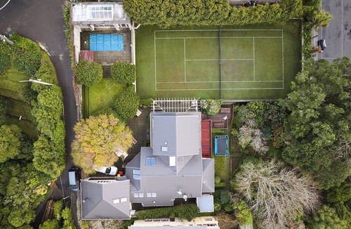 Northland House | Spacious four bedroom home with Private Hot Tub, Heated Pool & Tennis Court.