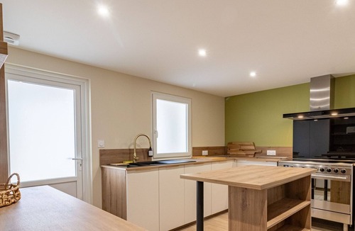 Blaison-Saint-Sulpice Cottage | Spacious 8-bedroom cottage in Anjou vineyards