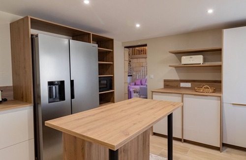 Blaison-Saint-Sulpice Cottage | Spacious 8-bedroom cottage in Anjou vineyards